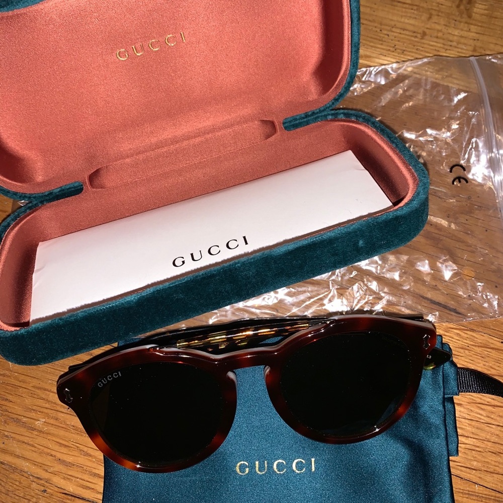 Round-frame acetate sunglasses